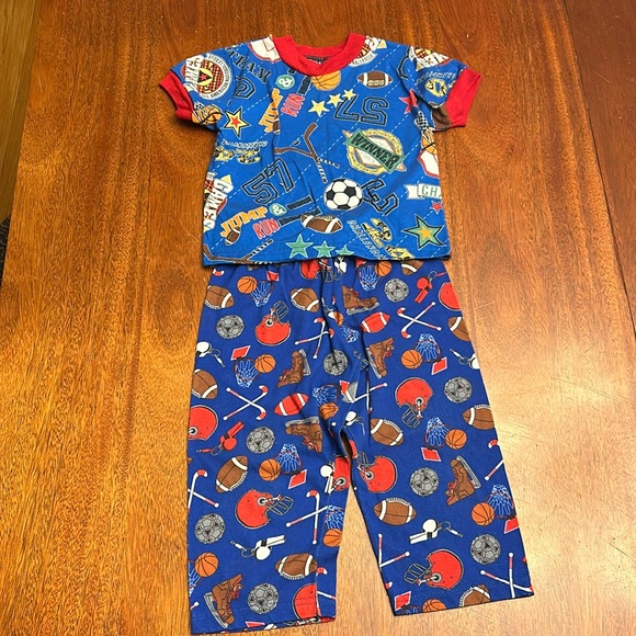 3T pajamas - Picture 1 of 1